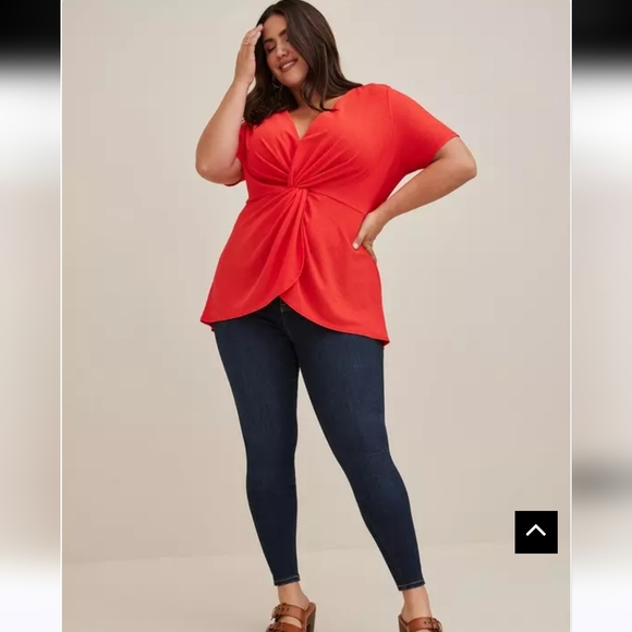 NWOT TORRID 2X Textured Knit V-Neck Twist Front Top - Picture 1 of 5